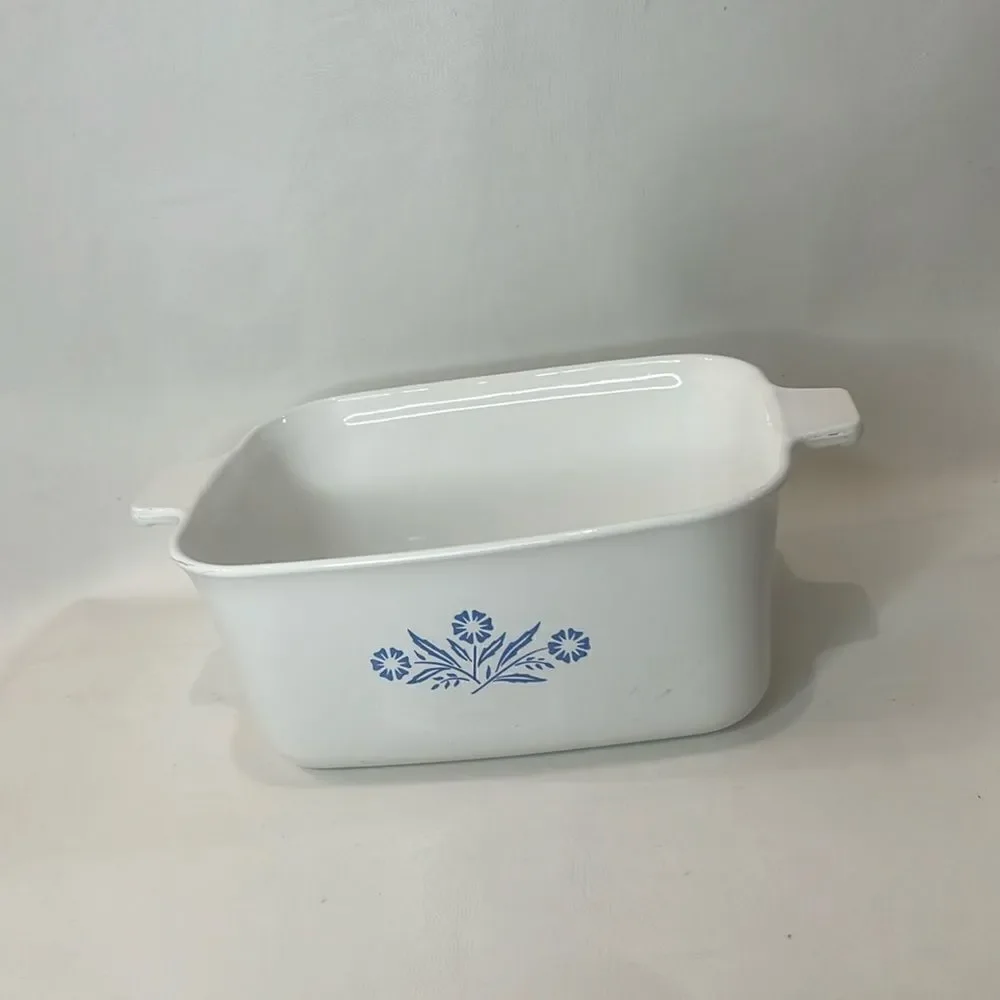 Corning Ware Blue Cornflower 1 1/2 Quart Casserole Dish P 4 B White Blue Floral